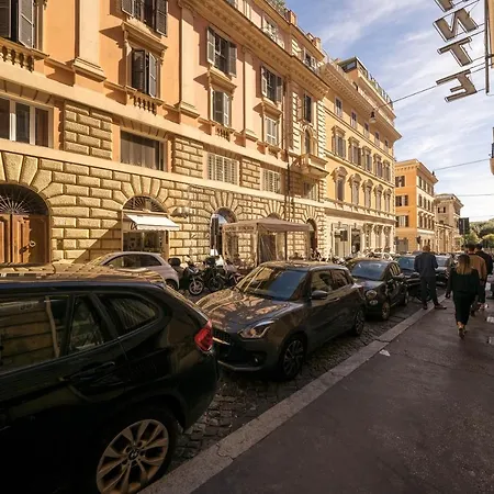 La Finestra Sui Palazzi Di Apartamento Roma