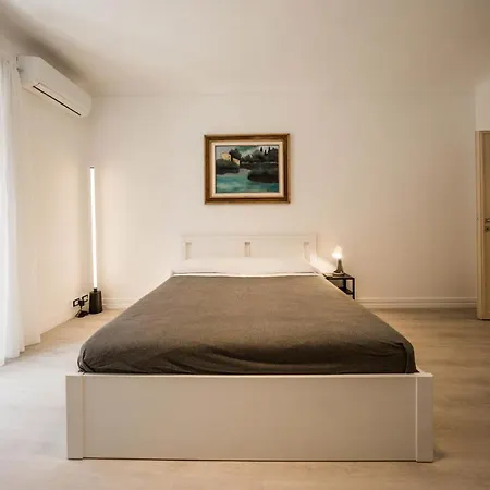 La Finestra Sui Palazzi Di Apartamento *